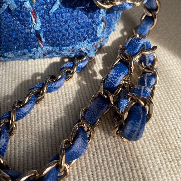 AUTHENTIC CHANEL Limited Blue Tweed Mini Flap Crossbody Bag Runway - Picture 4 of 12